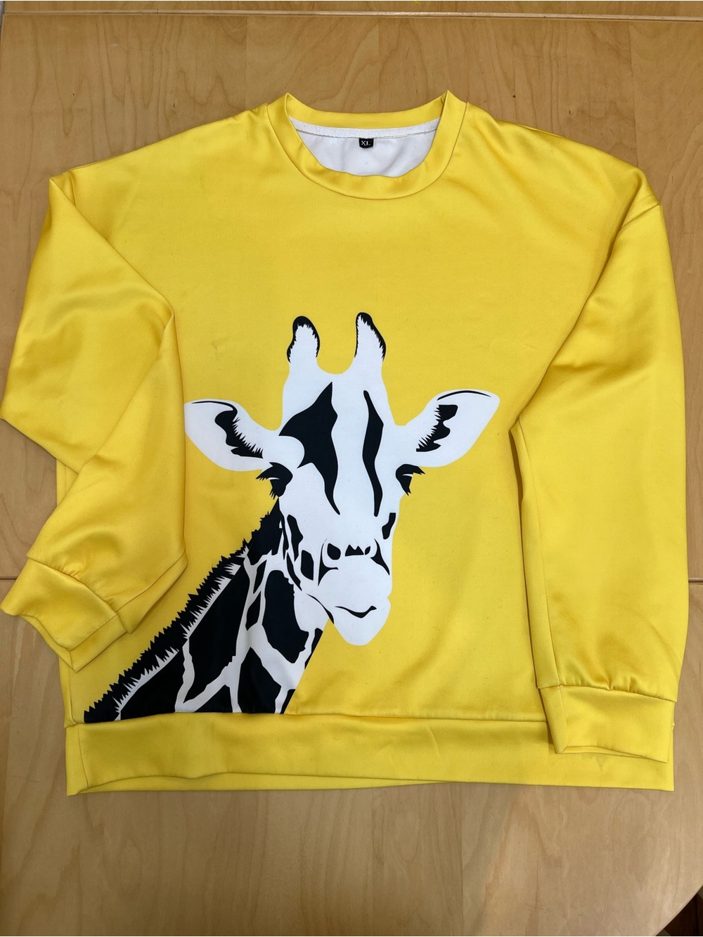 Yellow Giraffe-Print Crewneck Sweatshirt unisex size XL